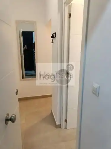 Habitación de Planta baja de alquiler en Sevilla con Aire acondicionado y Amueblado