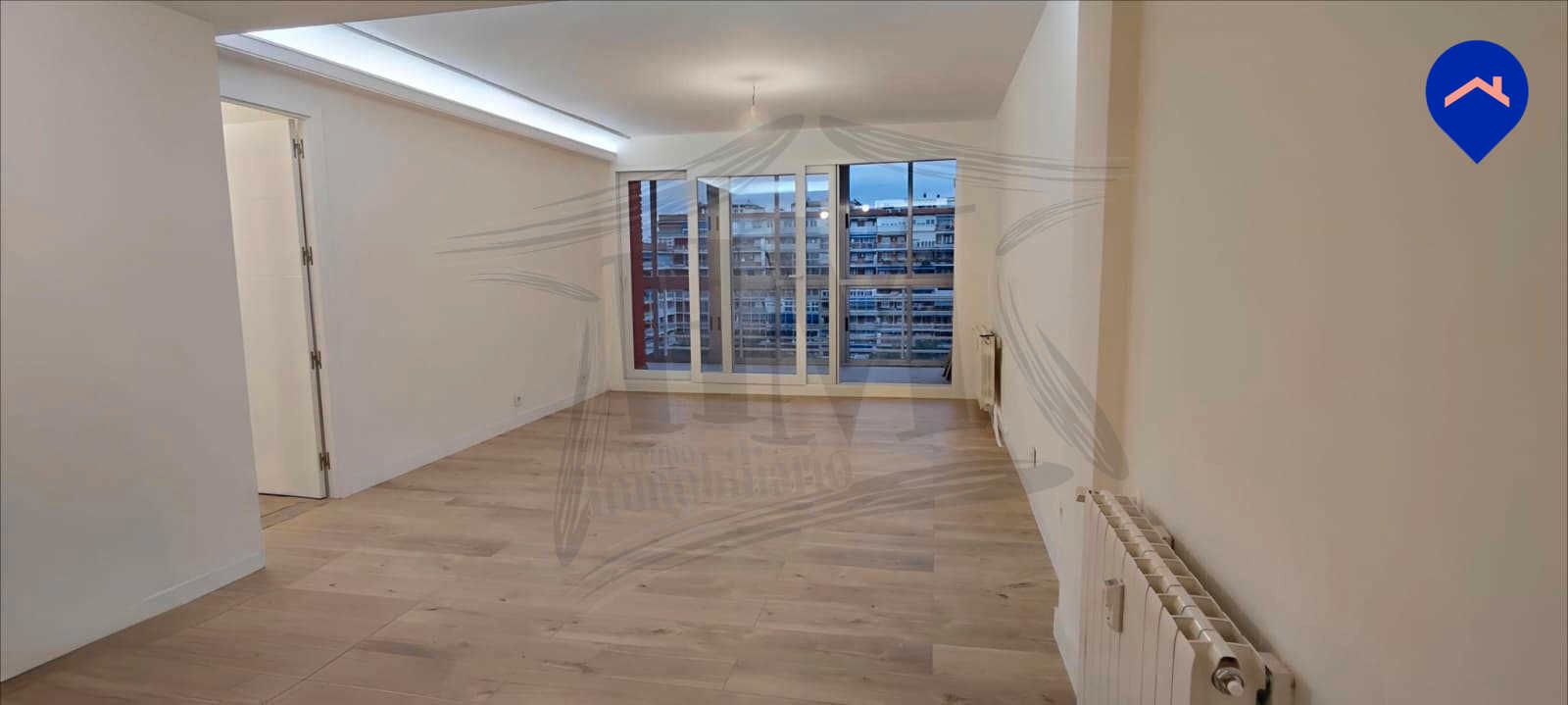 Sala d'estar de Àtic en venda en Torrejón de Ardoz amb Calefacció, Jardí privat i Terrassa