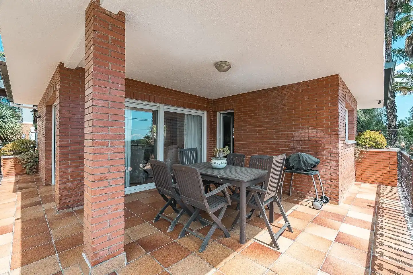 Terrassa de Casa o xalet en venda en Pallejà amb Calefacció, Jardí privat i Terrassa