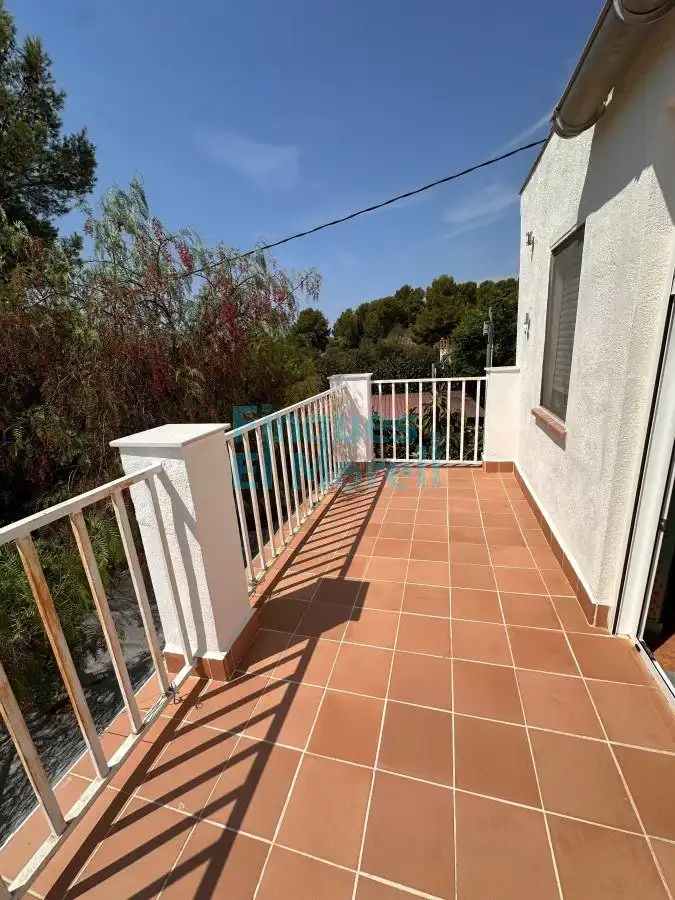 Exterior view of Houses for sale in L'Aleixar  with Terrace and Balcony