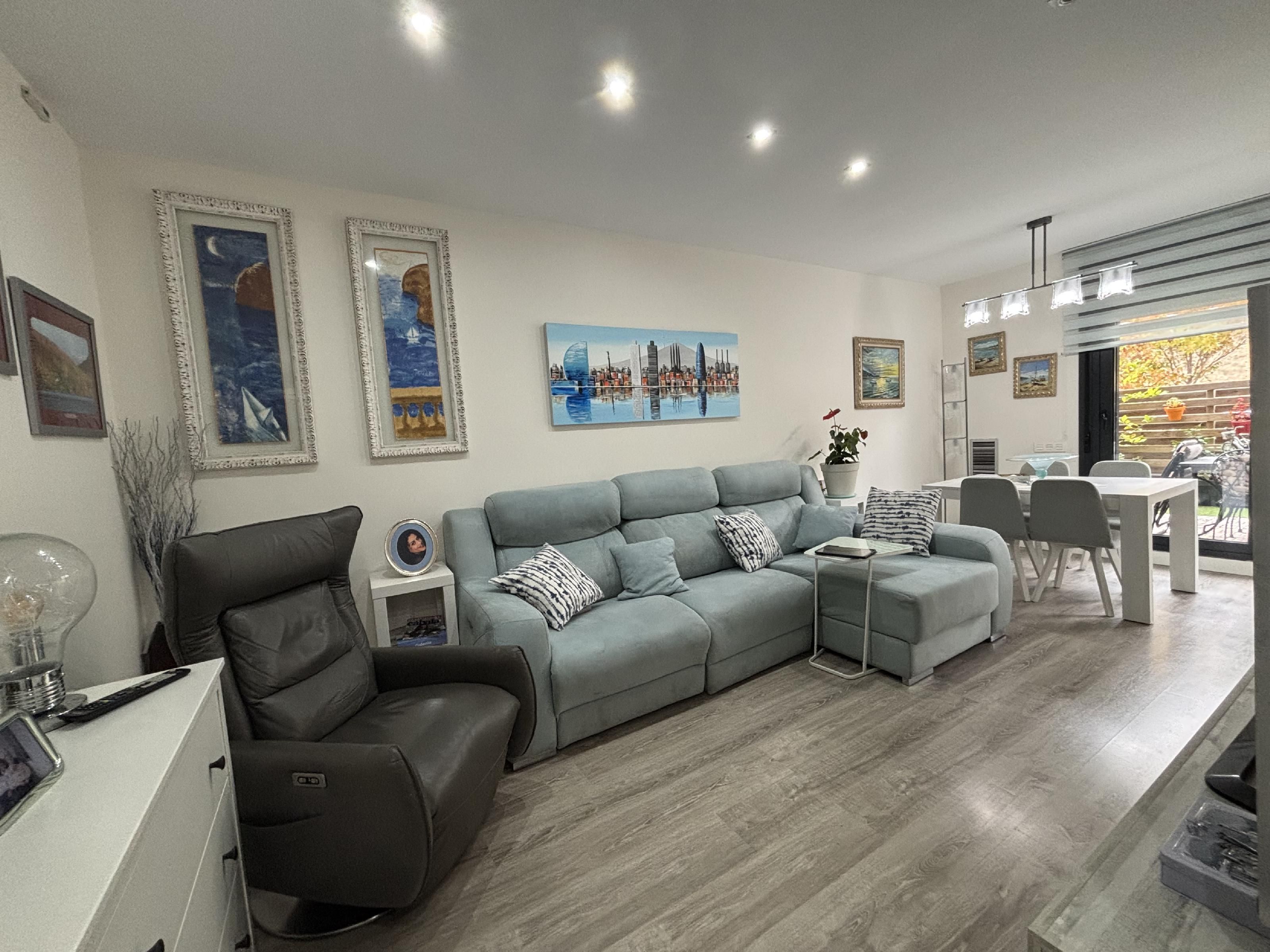 Sala de estar de Piso en venta en Sabadell con Aire acondicionado, Calefacción y Jardín privado