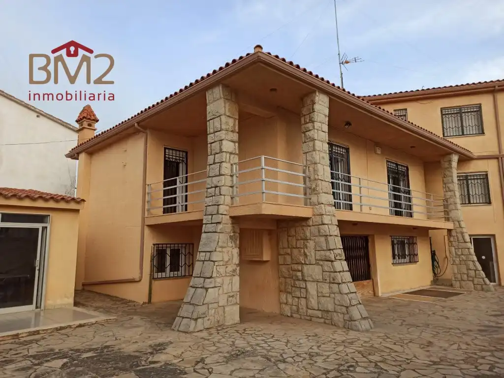 Detached house with terrace for sale in Zona Papa Luna - Platja del Gurugú