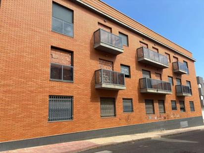Vista exterior de Pis en venda en Tahal amb Piscina comunitària