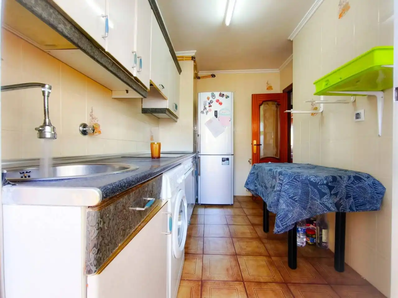 Kitchen of Apartments for sale in Burgos  with Heating, Parquet flooring and Terrace