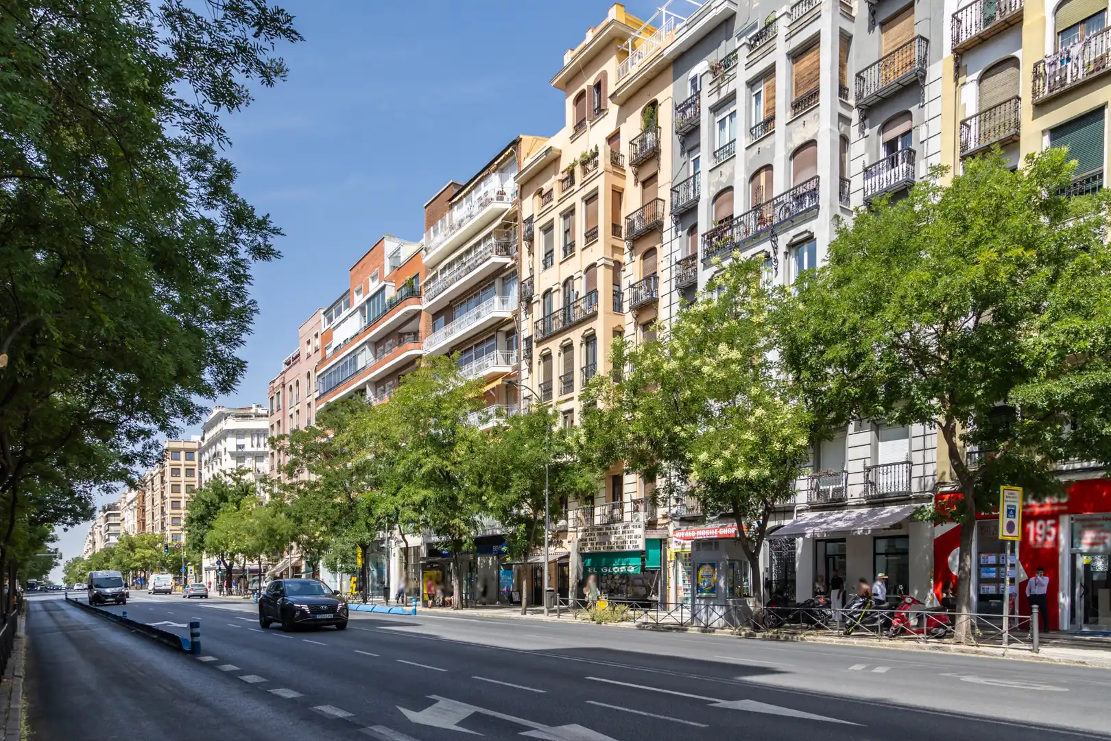 Exterior view of Flat for sale in Madrid  with Air Conditioner, Heating and Storage room