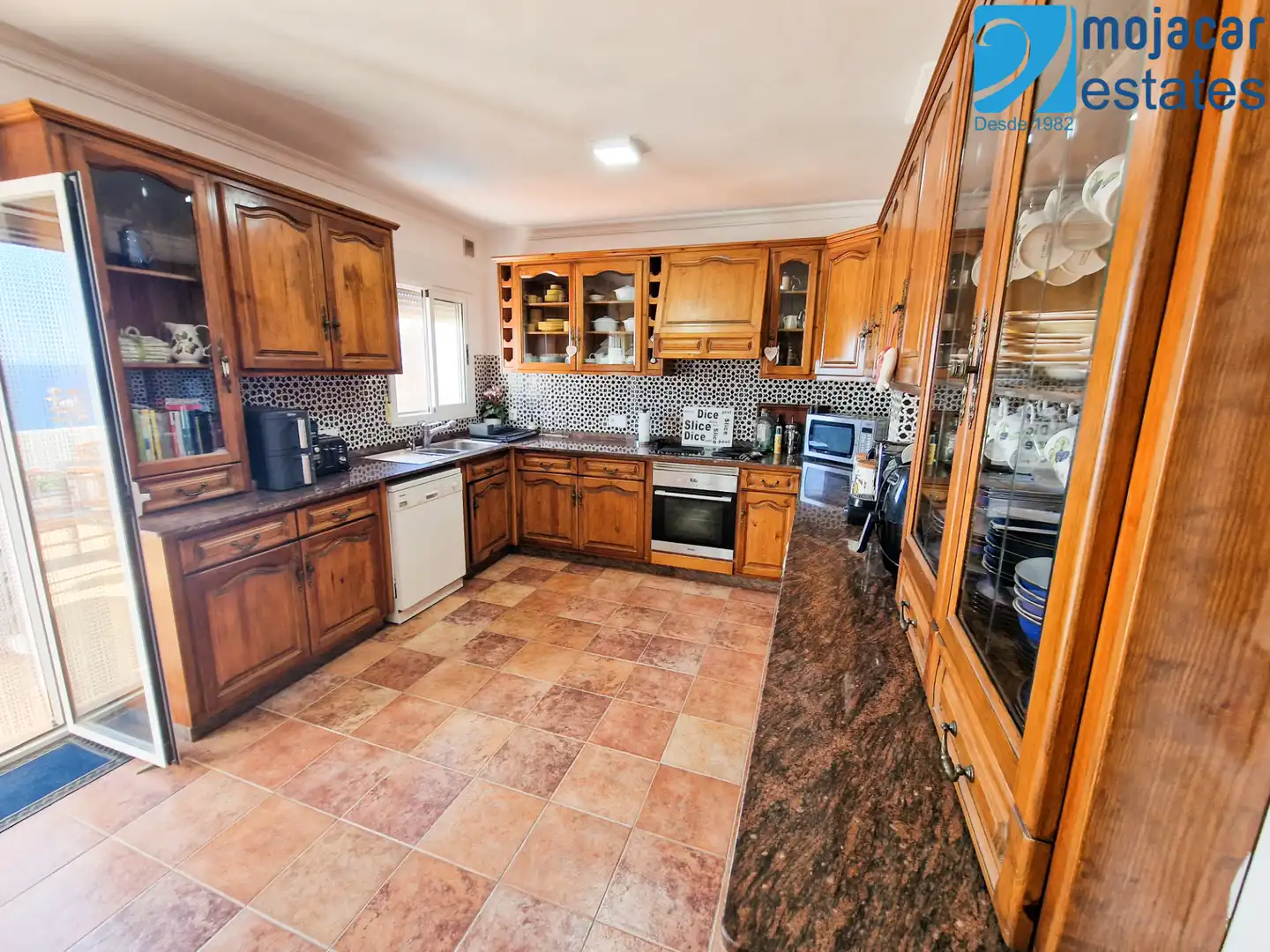 Detached house with pool for sale in Calle Garzas 66, imagen 3