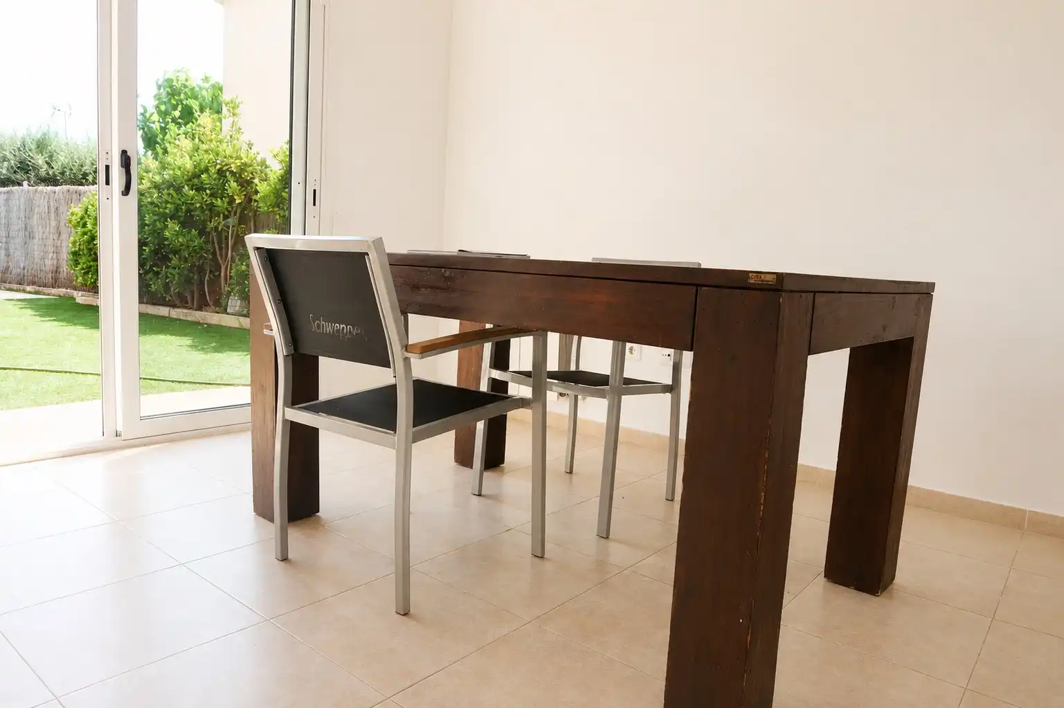 Menjador de Casa adosada en venda en Pineda de Mar amb Calefacció, Jardí privat i Terrassa