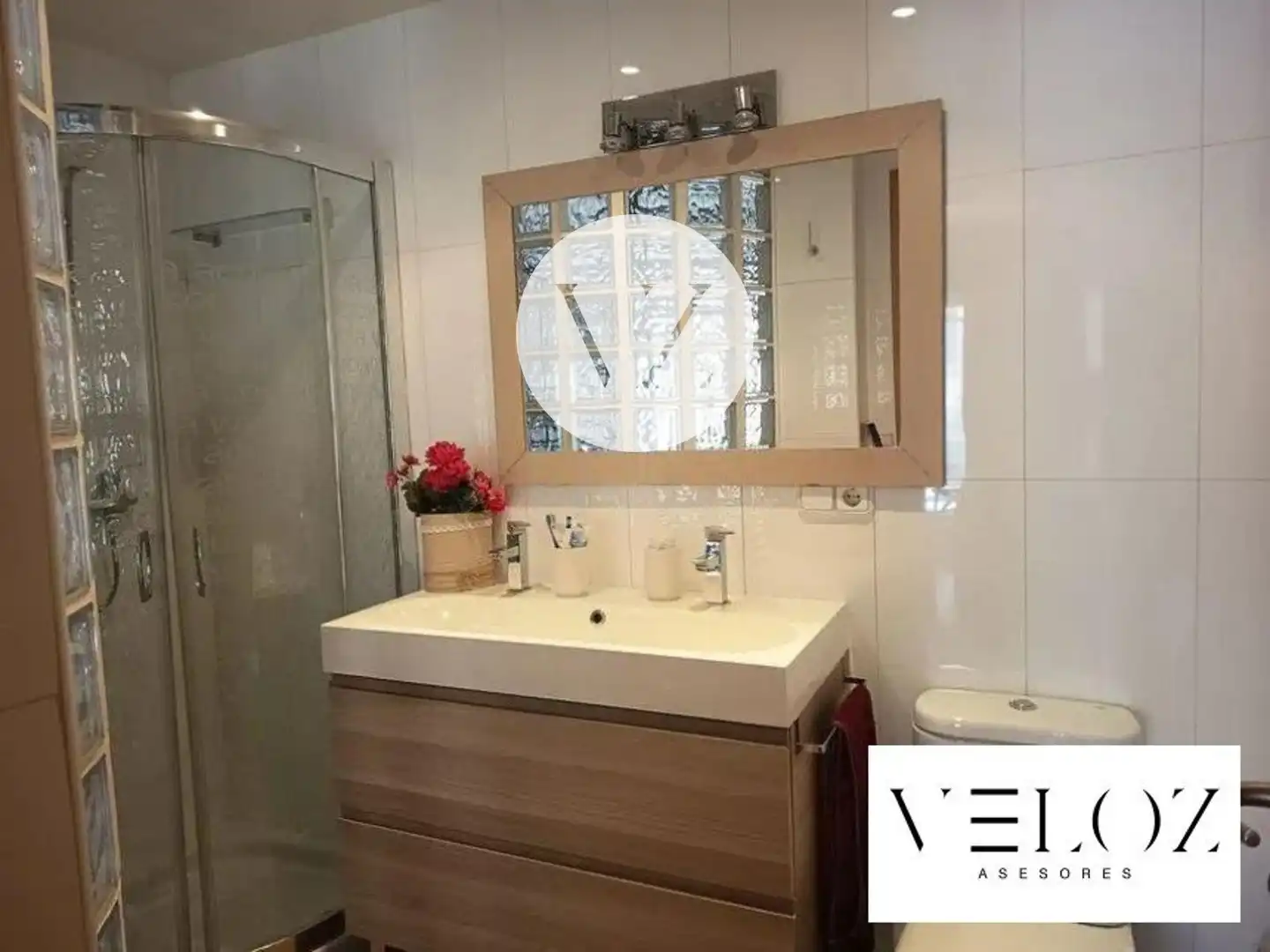 Badezimmer von Maisonette zur Miete in Salamanca mit Heizung und Waschmaschine