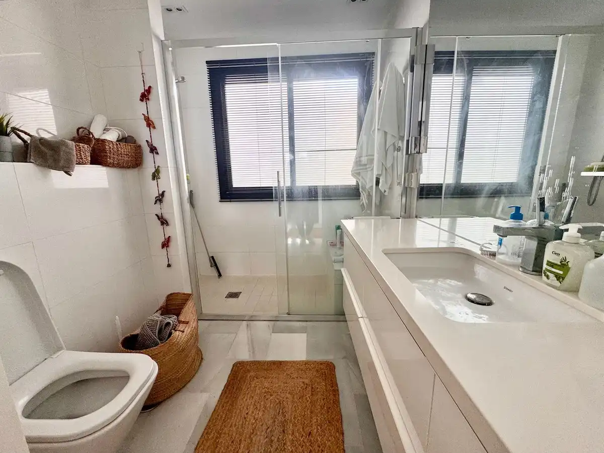 Apartament amb piscina en venda a Calahonda, imagen 17