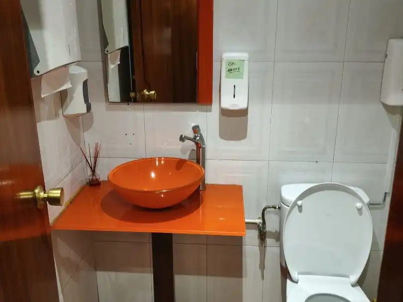 Baño de Local en venta en Negreira con Aire acondicionado, Calefacción y Terraza