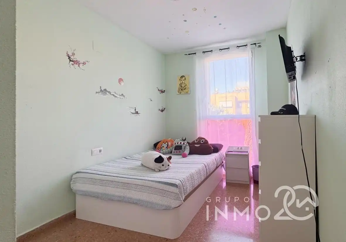 Bedroom of Flat for sale in Plaza Xúquer