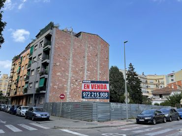 Terreno residencial en venta en Carrer de Pep Ventura 90