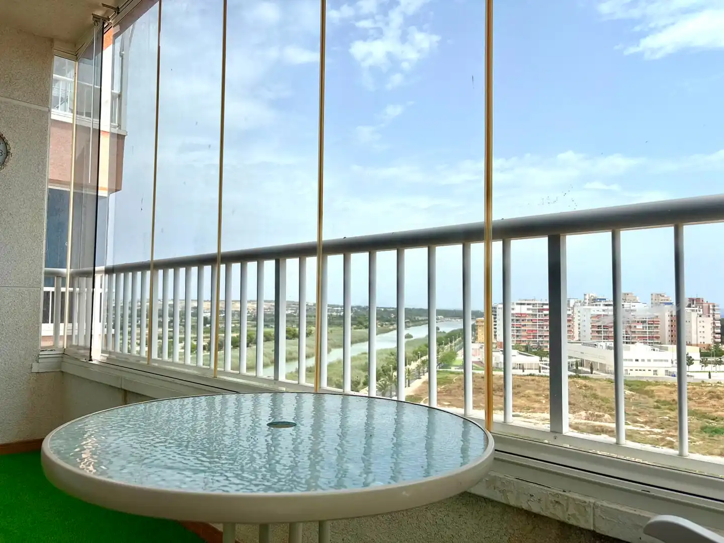 Terrasse von Wohnungen zum Verkauf in Guardamar del Segura mit Klimaanlage, Heizung und Terrasse