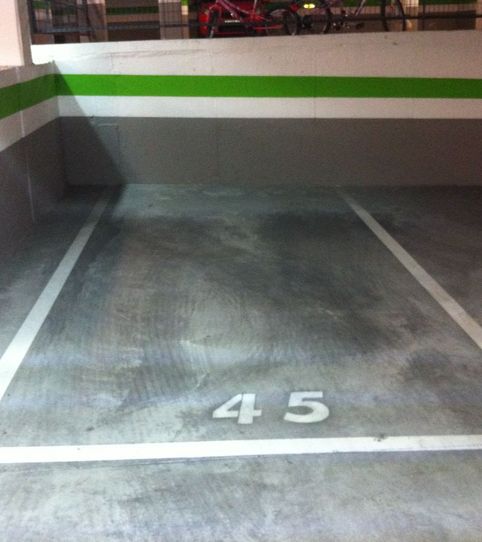 Foto 2 de Garatge de lloguer a Calle del Pico de San Pedro, 4, Primera Fase - Nuevo Tres Cantos, Tres Cantos