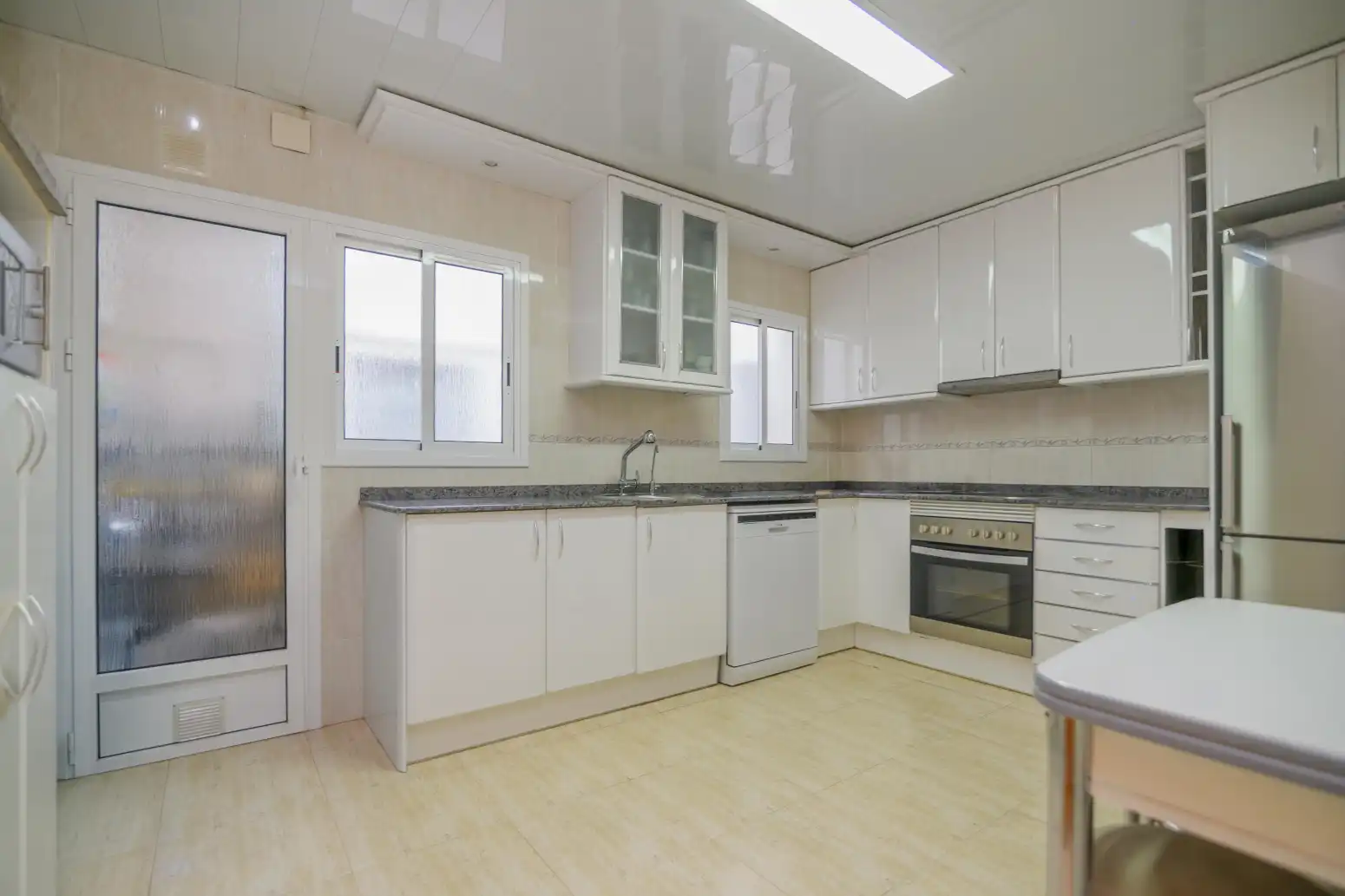 Kitchen of Attic for sale in La Gavarra