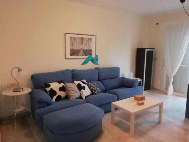 Piso en Alquiler en El Cónsul - Ciudad Universitaria - El Romeral