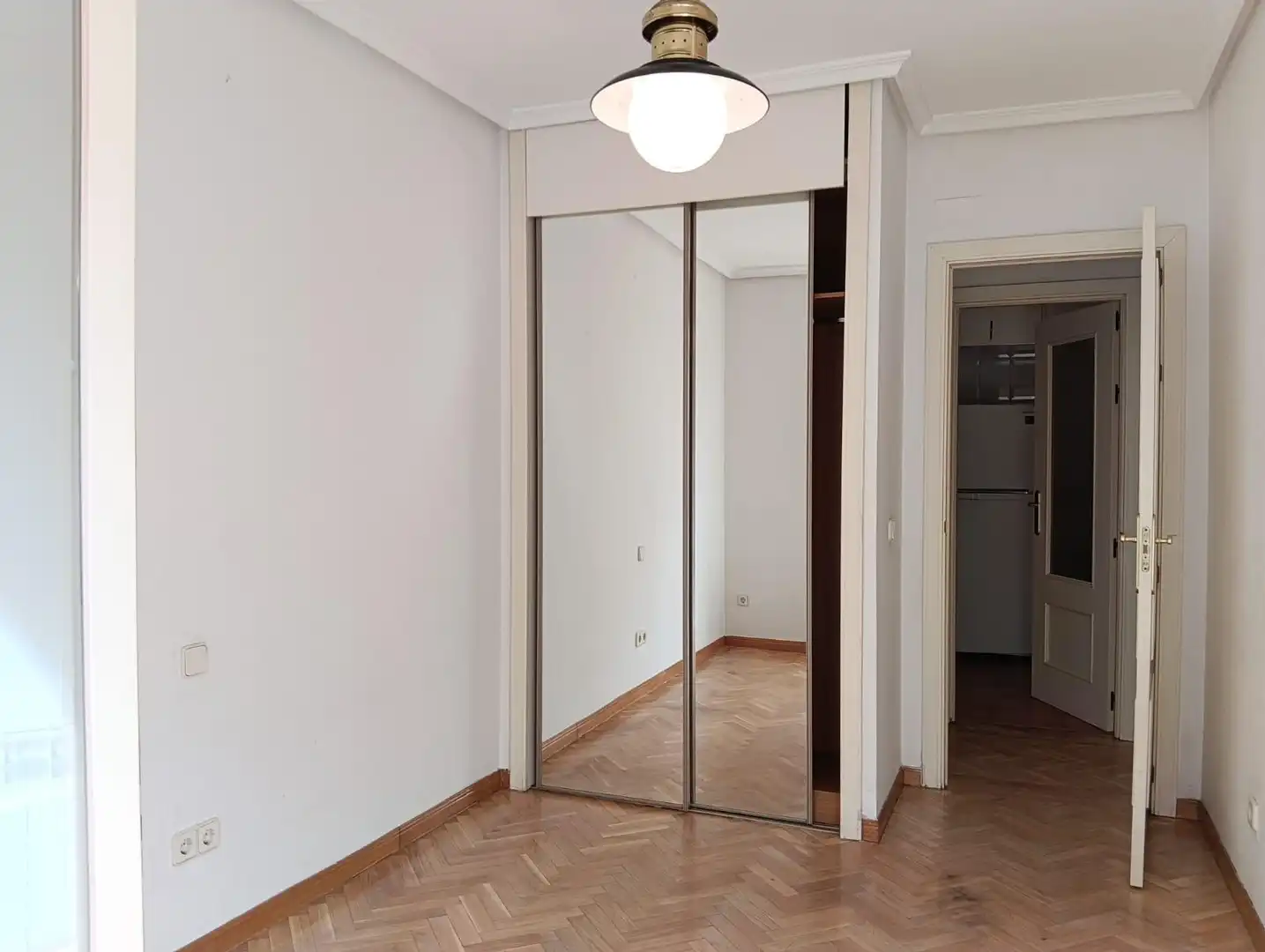 Bedroom of Flat for sale in San Lorenzo de El Escorial  with Heating, Parquet flooring and Storage room