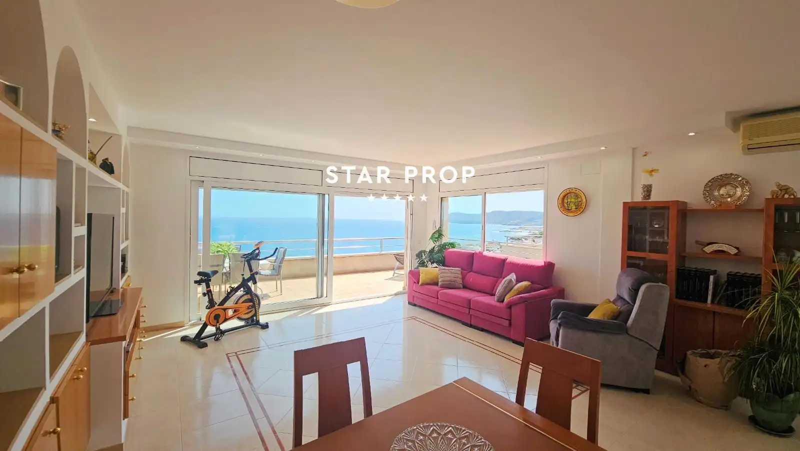Wohnzimmer von Dachboden zum Verkauf in Llançà mit Klimaanlage, Heizung und Terrasse