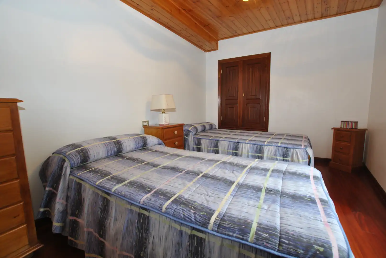 Habitación de Casa adosada en venta en A Arnoia con Terraza, Trastero y Horno