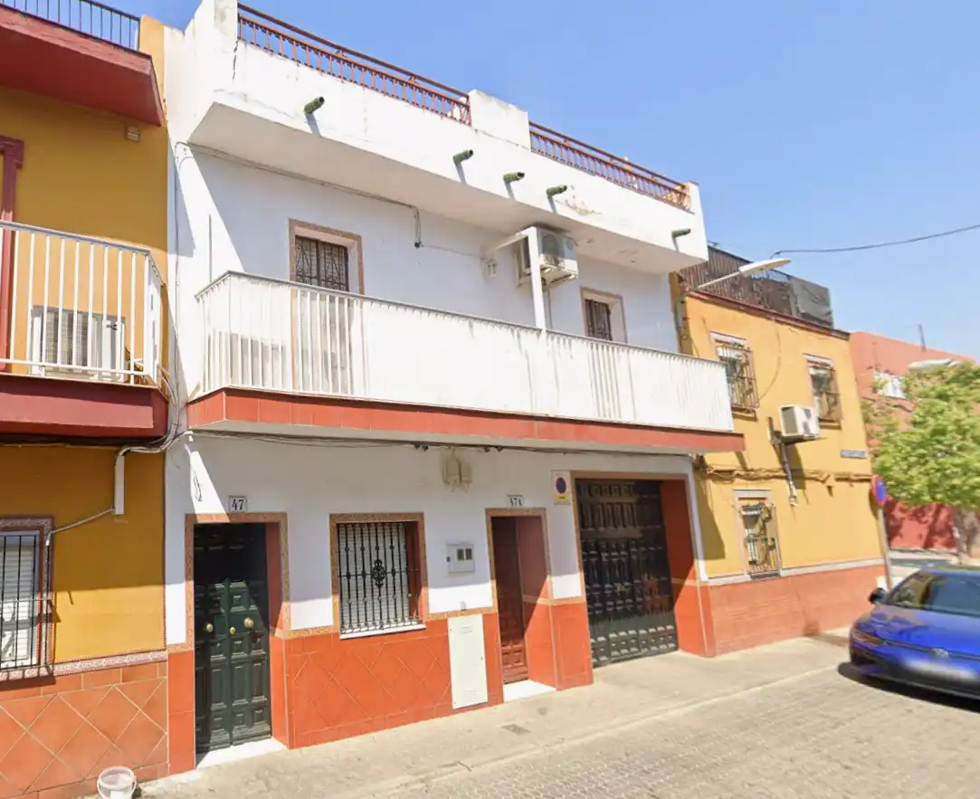 Vista exterior de Pis en venda en Sevilla