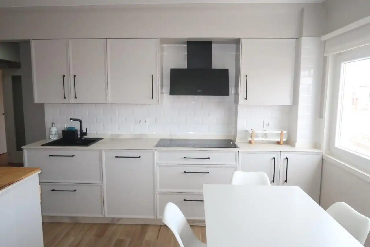 Cuina de Pis en venda en A Coruña Capital  amb Aire condicionat, Calefacció i Parquet