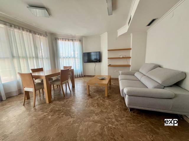 Dúplex en Venta en Calle POETA JOSEP CERVERA I GRIFOLL, 12 en Ciutat de les Ciències i de les Arts - Justicia