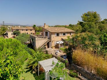Casa rústica con balcón en venta en Pòrtol