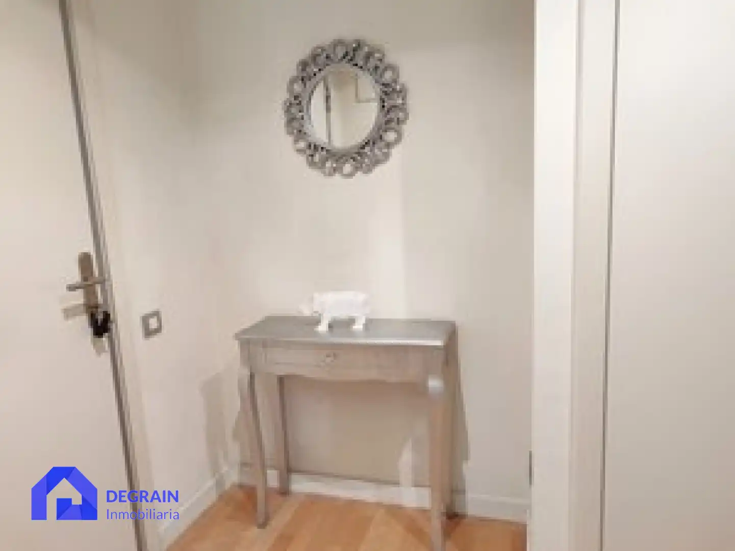 Wohnung zum Verkauf in Oviedo  mit Heizung, Privatgarten und Abstellraum