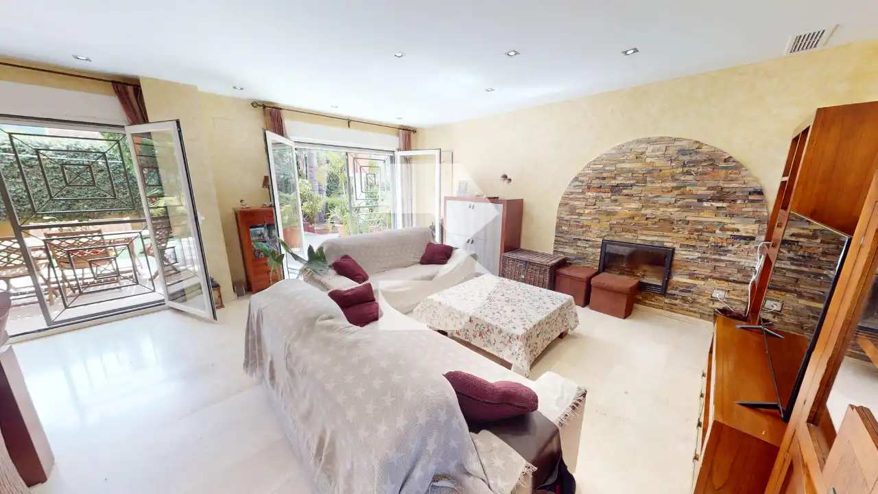 Sala d'estar de Casa o xalet en venda en Sant Joan d'Alacant amb Jardí privat, Terrassa i Piscina
