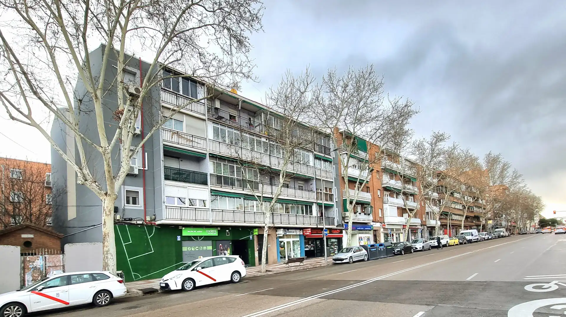 Vista exterior de Local en venta en Madrid