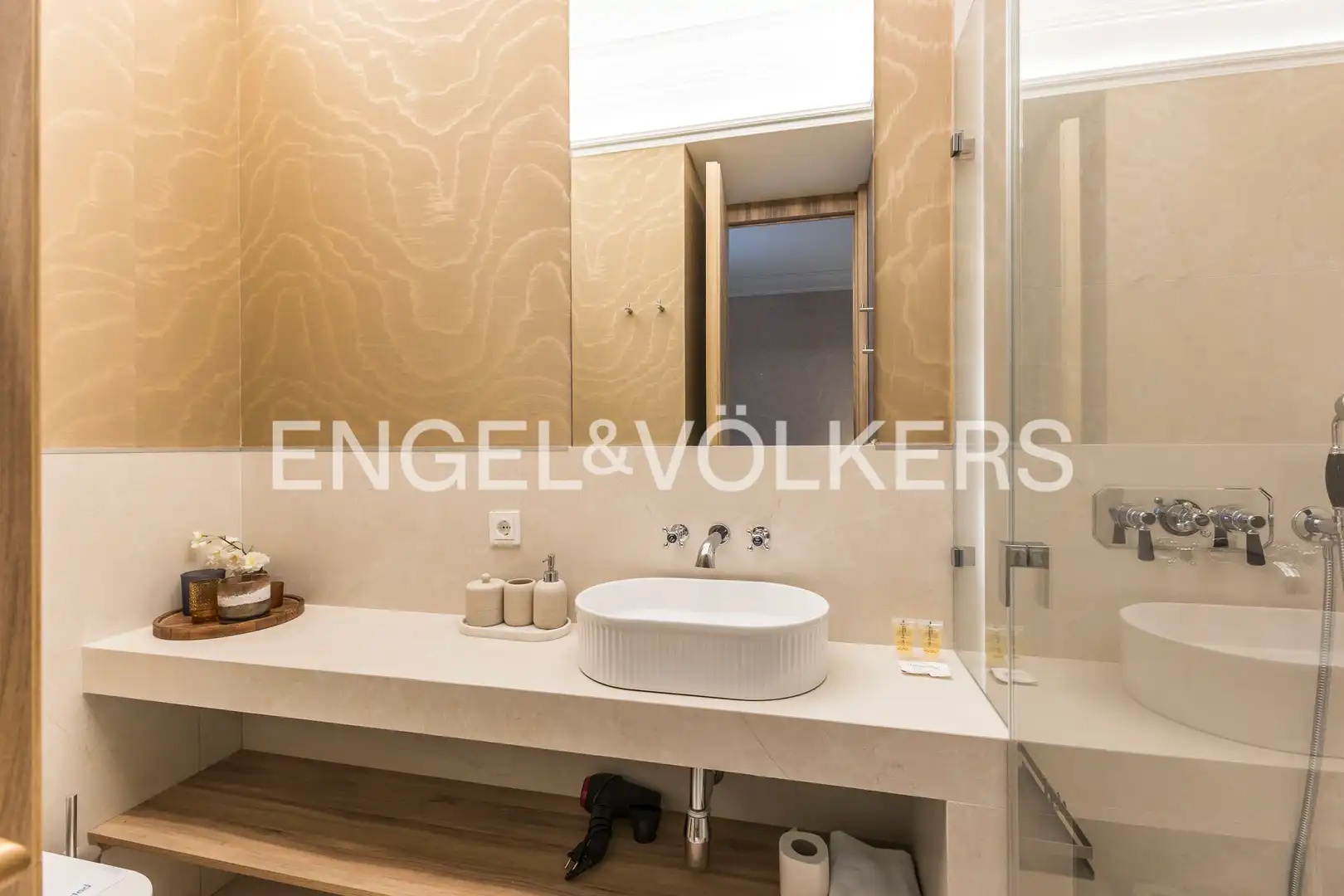 Baño de Apartamento de alquiler en Rivas-Vaciamadrid con Aire acondicionado, Calefacción y Amueblado