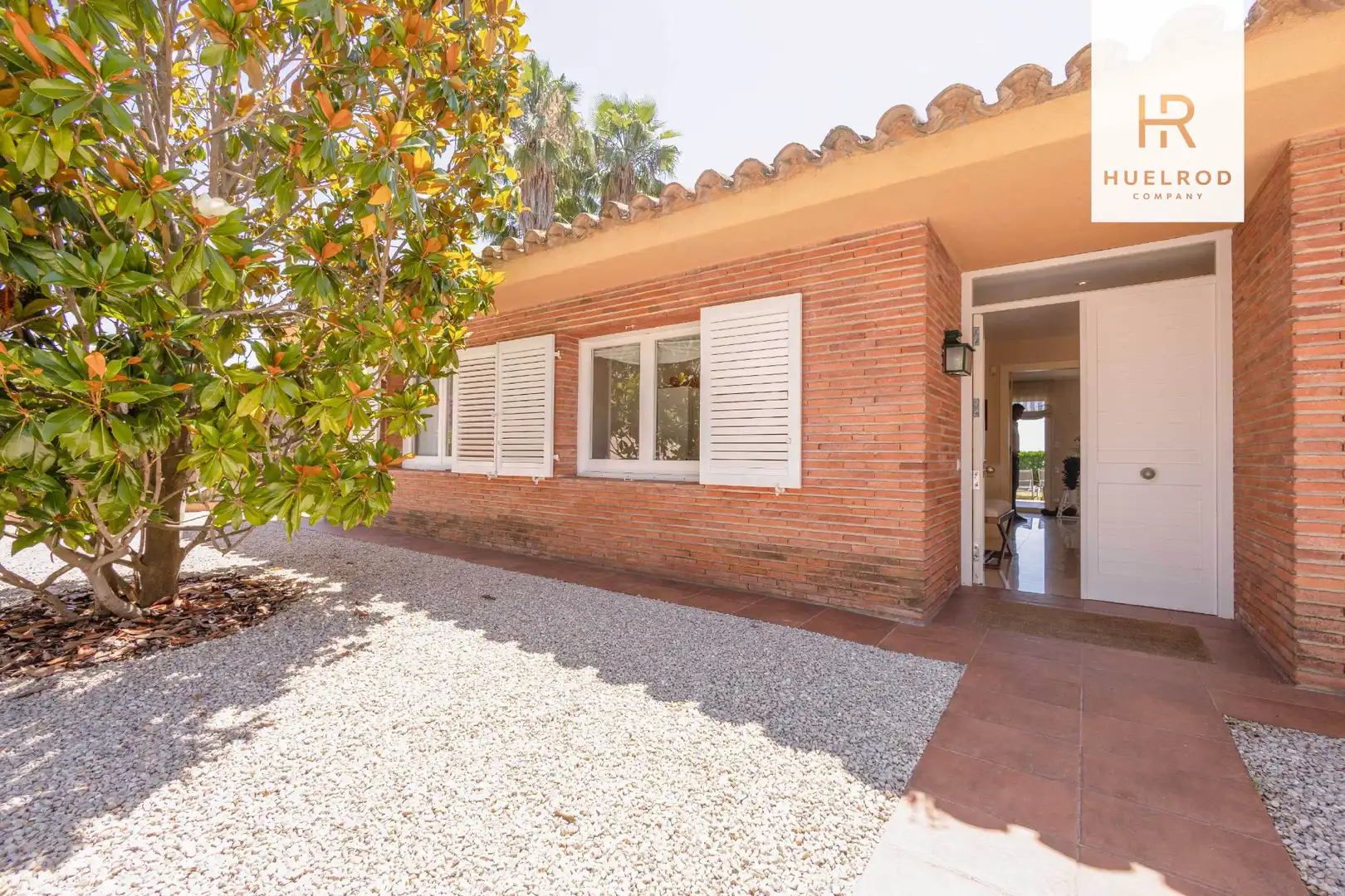 Außenansicht von Haus oder Chalet zum Verkauf in Sant Vicenç de Montalt mit Klimaanlage, Heizung und Privatgarten