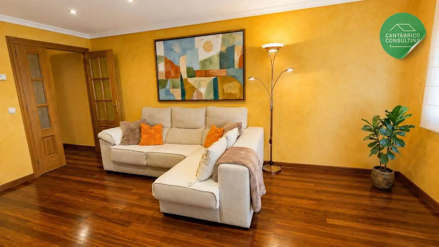 Sala d'estar de Pis en venda en Navia amb Calefacció, Parquet i Terrassa