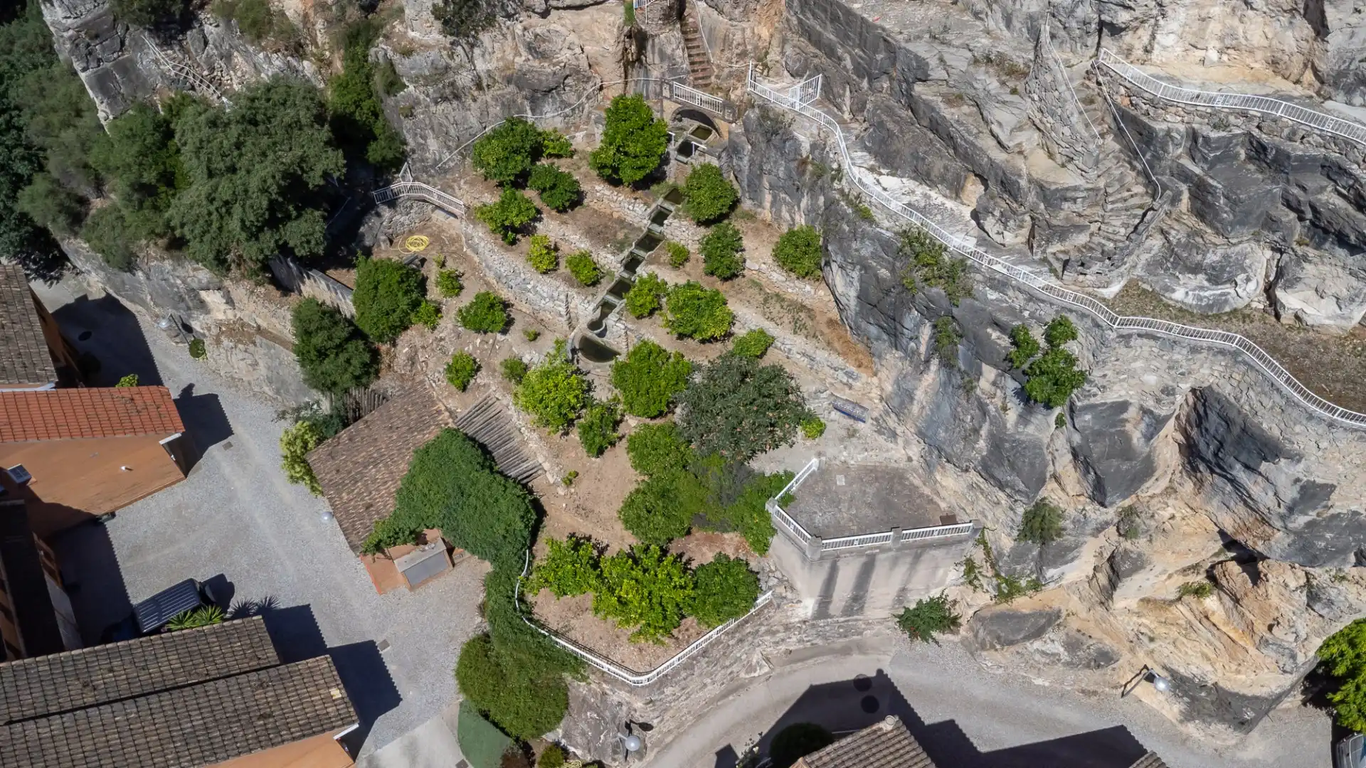 Jardí de Finca rústica en venda en Corbera de Llobregat amb Aire condicionat, Calefacció i Terrassa