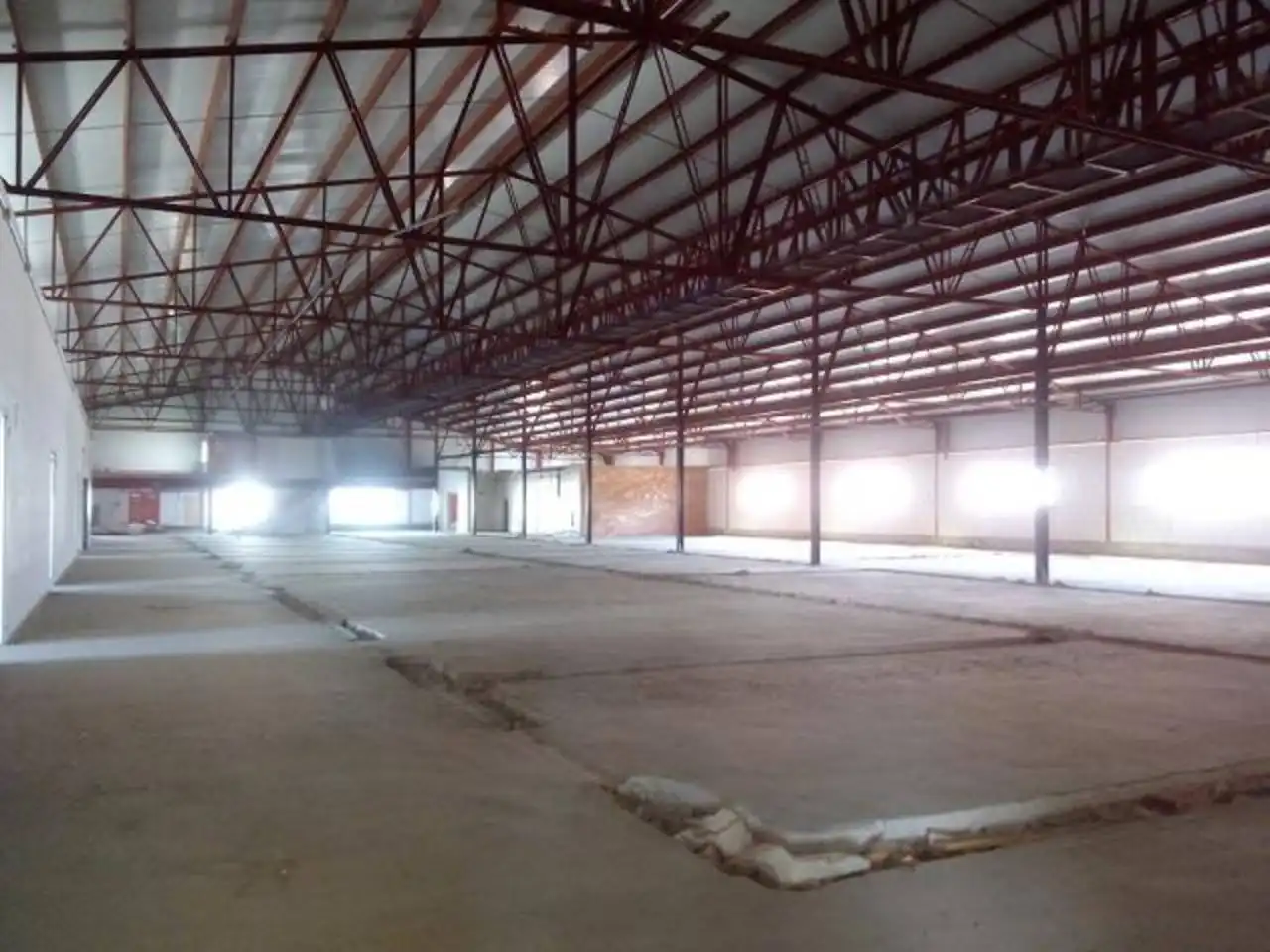 Nave industrial en venta en Calle POLIGONO SAN RAFAEL, imagen 2