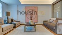 Living room of Flat for sale in  Madrid Capital  with Air Conditioner, Heating and Terrace