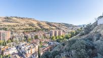 Vista exterior de Pis en venda en  Granada Capital amb Aire condicionat i Terrassa