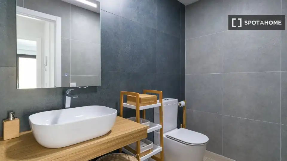 Badezimmer von Wohnungen zur untervermieten in Mogán mit Klimaanlage, Heizung und Terrasse