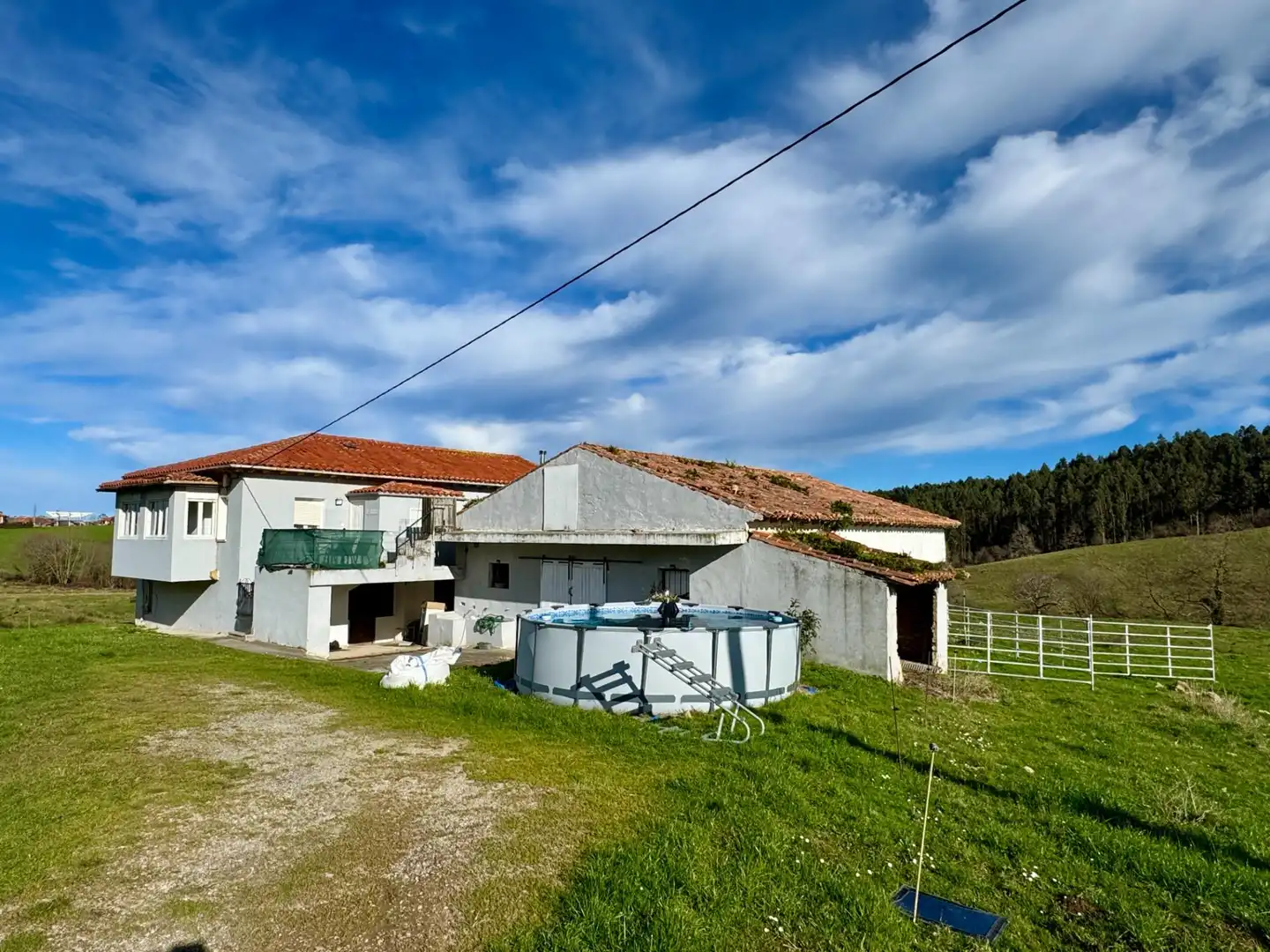 Vista exterior de Casa o chalet en venta en Comillas (Cantabria)