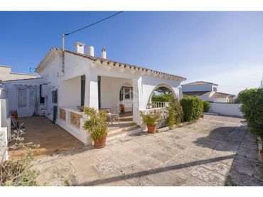 Xalet amb jardí en venda a S'Algar - Alcaufar
