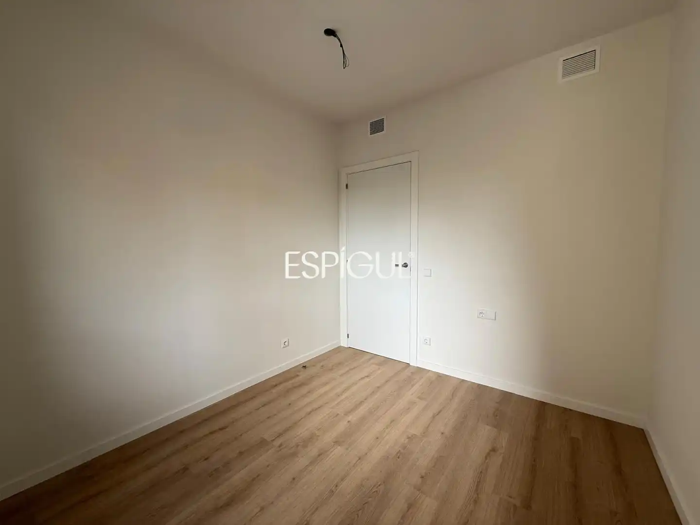 Attic for rent in Sant Narcís