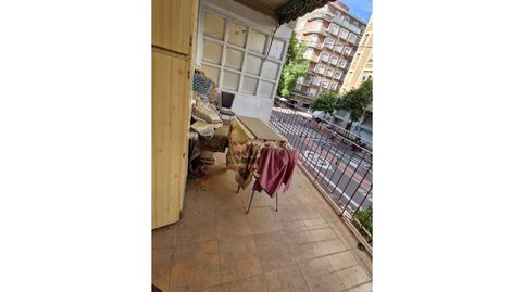Foto 2 de Piso en venta en Calle General Vara de Rey, Gran Via, Logroño