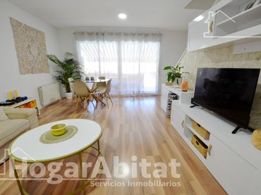 Casa a schiera con piscina in vendita a Avenida L'Almassera