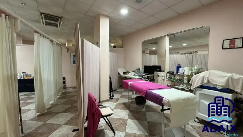 Local en venta en Toledo con Aire acondicionado