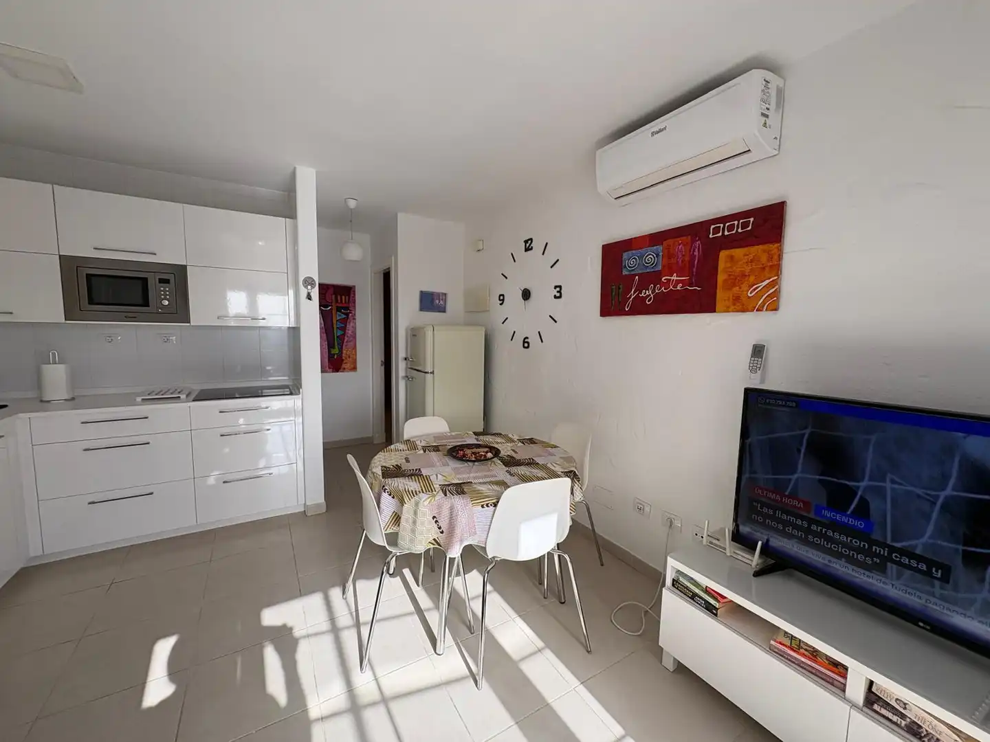 Cuina de Pis en venda en Antigua amb Aire condicionat, Terrassa i Moblat