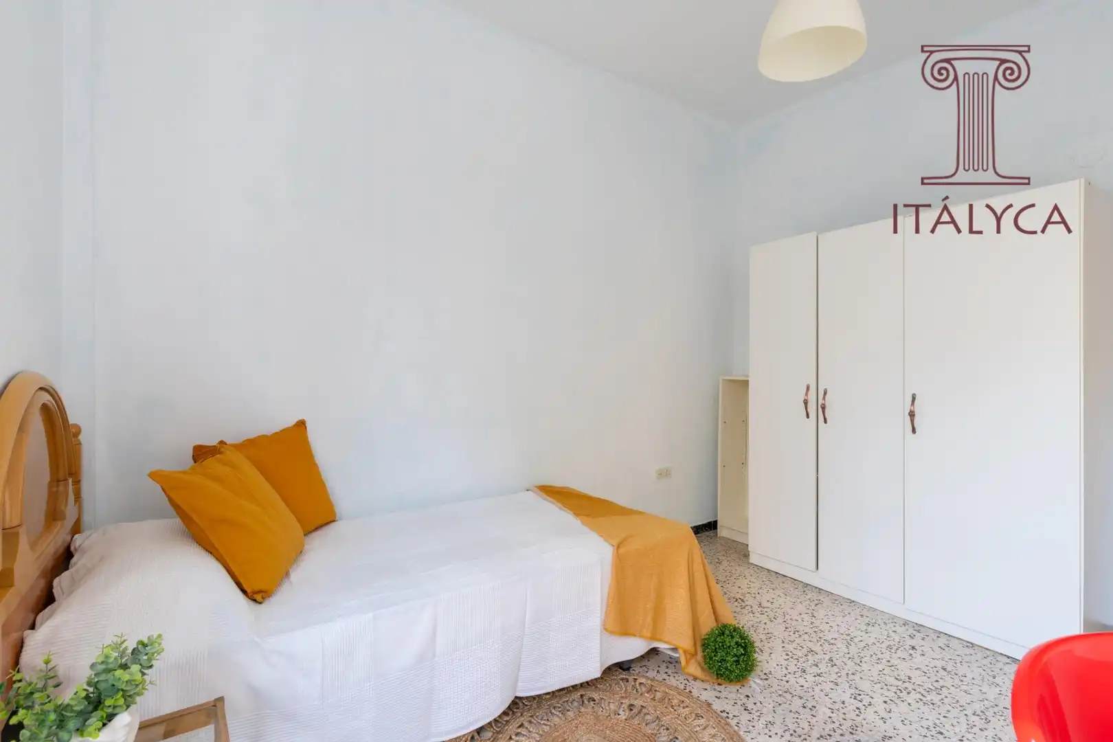 Bedroom of Flat for sale in Sevilla  with Air Conditioner and Terrace