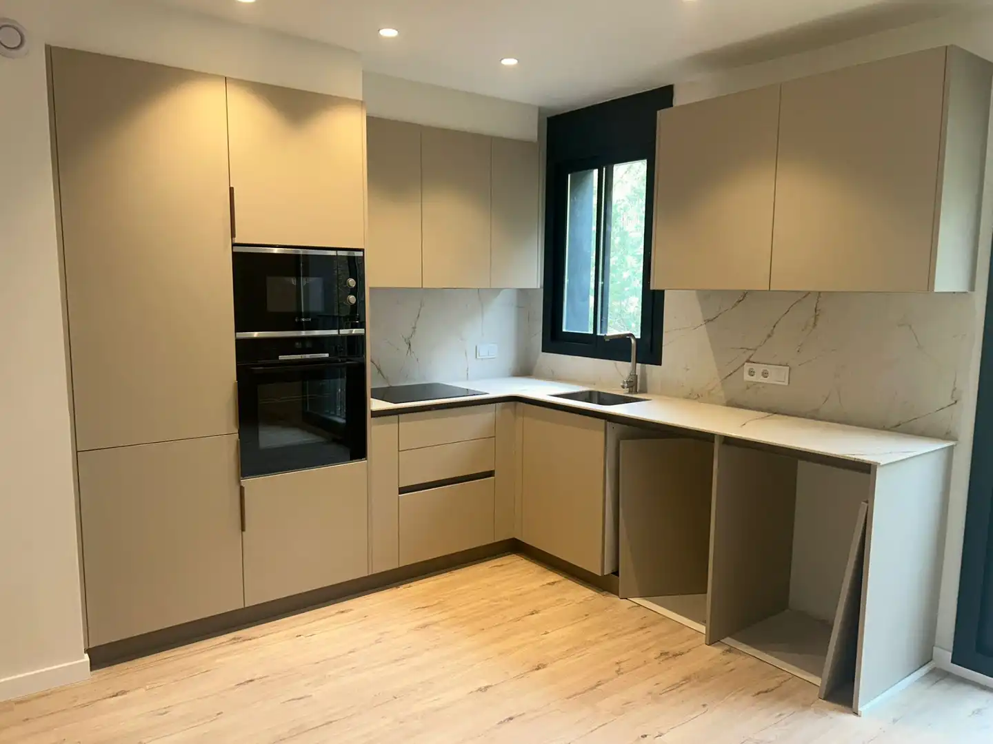 Penthouse mit Terrasse zum Verkauf in Avinguda Sant Jordi 29, imagen 2