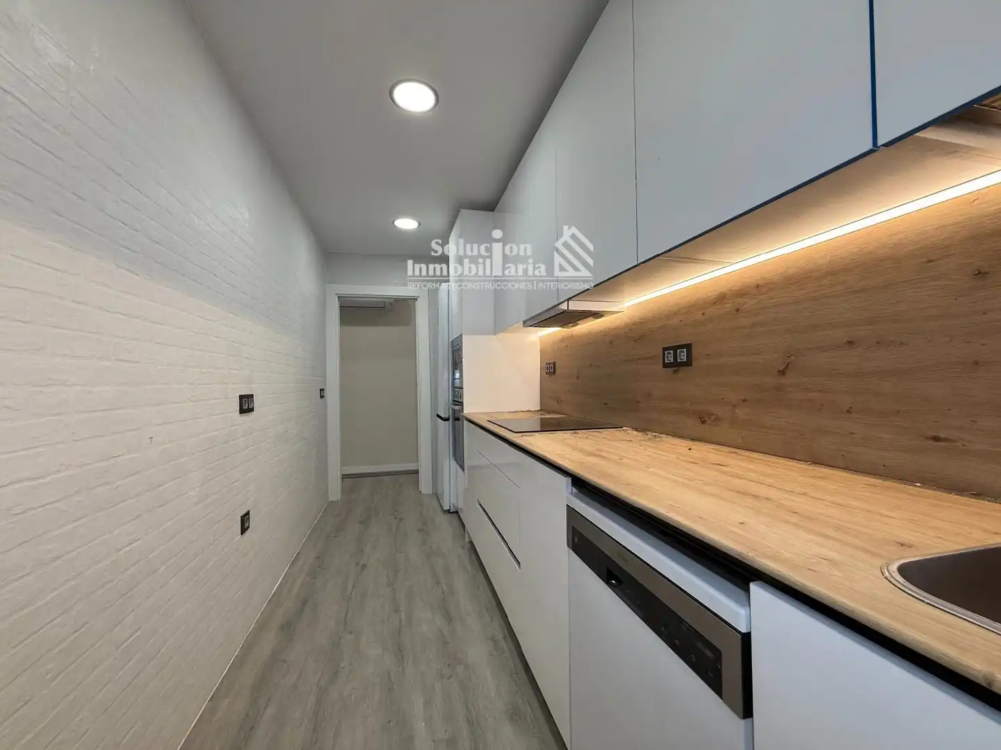 Cocina de Apartamento en venta en Salamanca con Aire acondicionado, Calefacción y Trastero