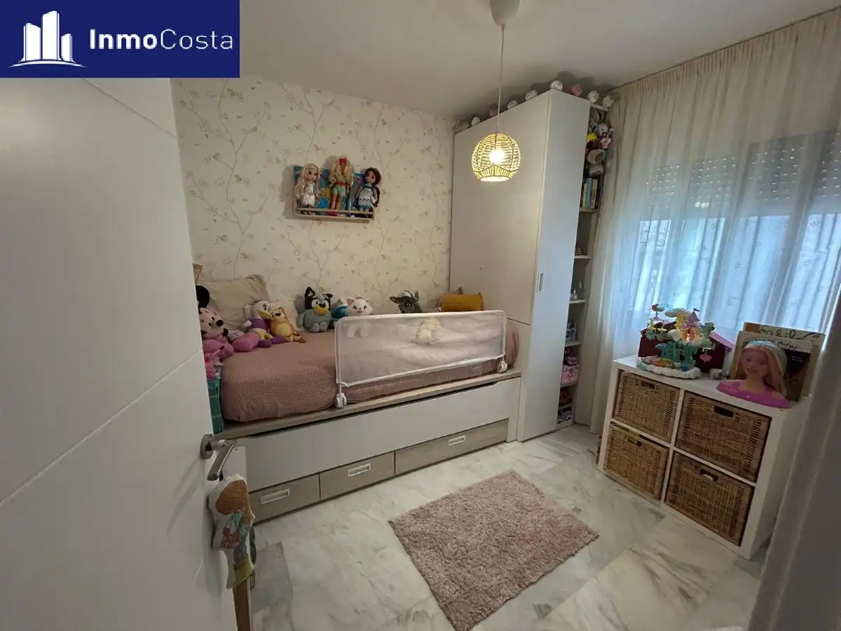 Habitación de Piso en venta en La Línea de la Concepción