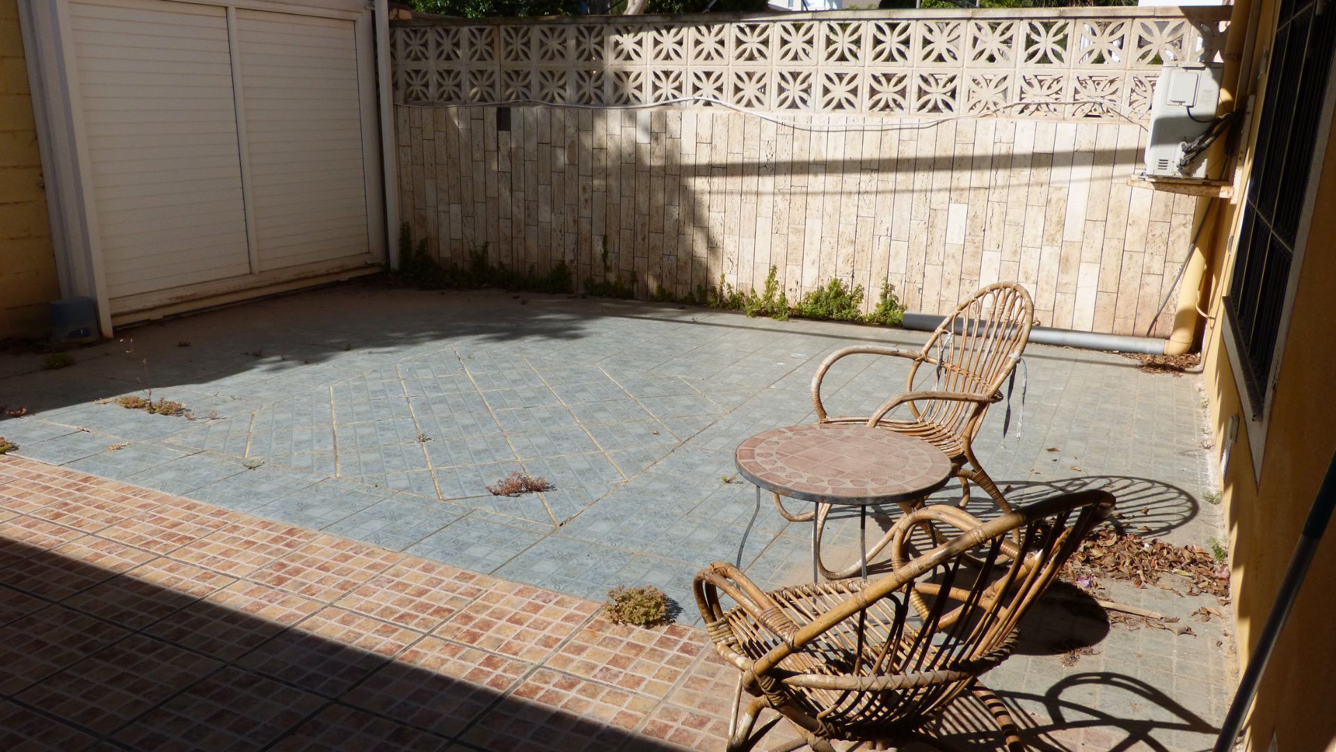 Terrassa de Casa o xalet en venda en  Almería Capital amb Jardí privat i Terrassa